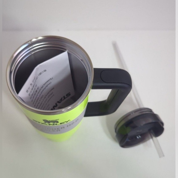 NWT Stanley Bright Yellow Quencher Tumbler with Handle - Picture 4 of 4
